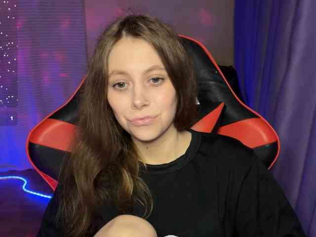 Natural-babe666 webcam