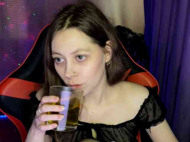 Natural-babe666 webcam