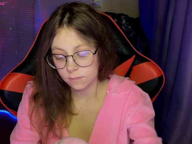 Natural-babe666 webcam