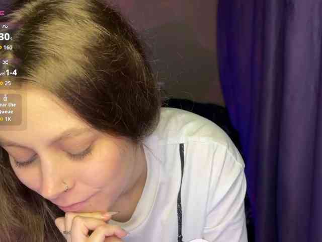 Natural-babe666 webcam