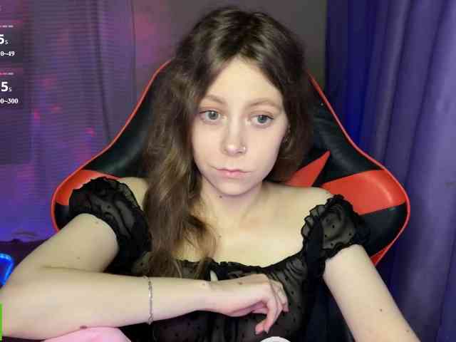 Natural-babe666 webcam