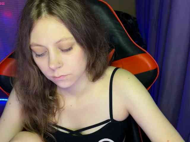 Natural-babe666 webcam