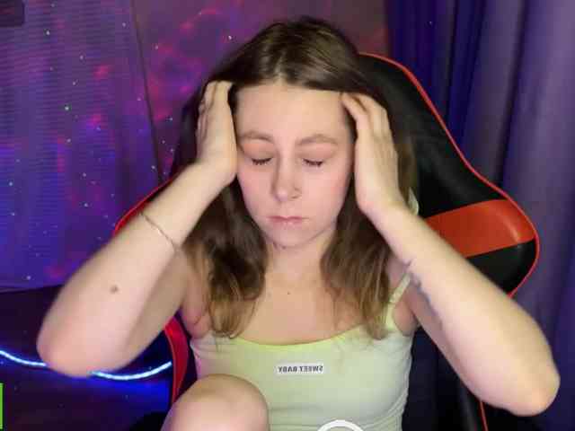 Natural-babe666 webcam