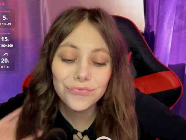 Natural-babe666 webcam