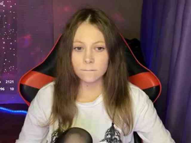 Natural-babe666 webcam