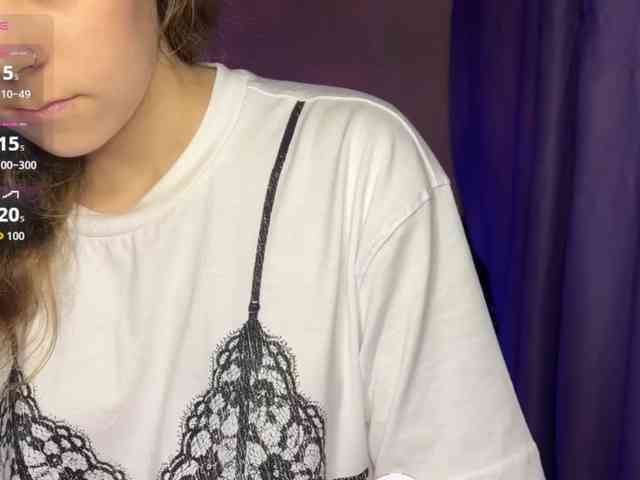 Natural-babe666 webcam