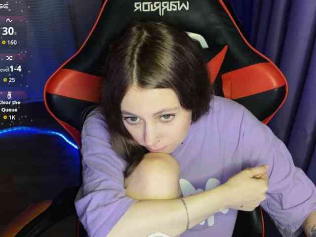 Natural-babe666 webcam