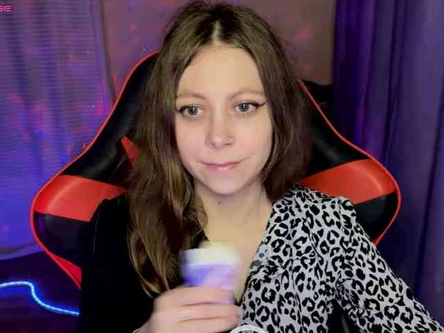 Natural-babe666 webcam