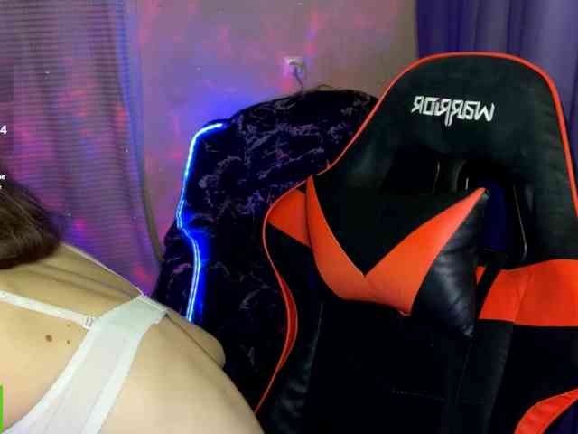 Natural-babe666 webcam