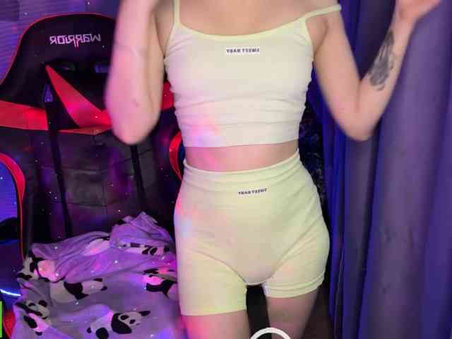 Natural-babe666 webcam