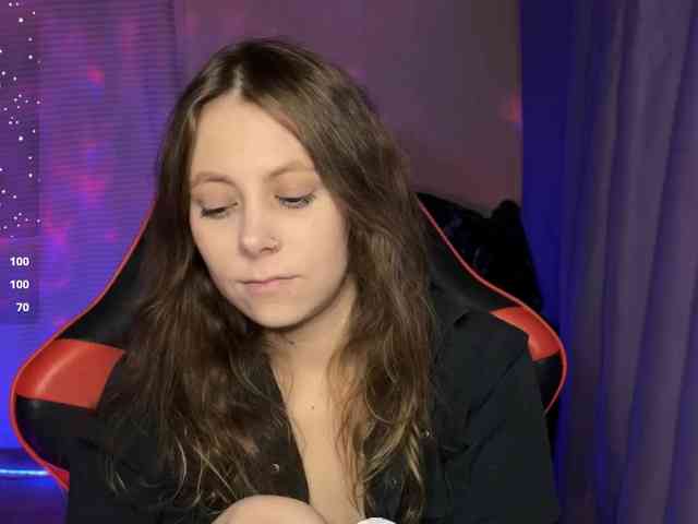 Natural-babe666 webcam