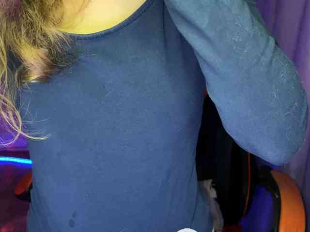 Natural-babe666 webcam