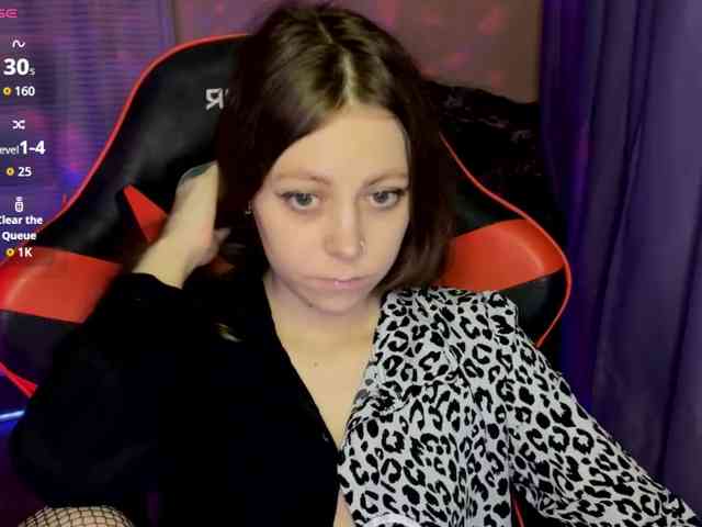 Natural-babe666 webcam