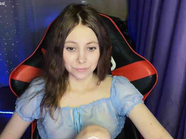 Natural-babe666 webcam