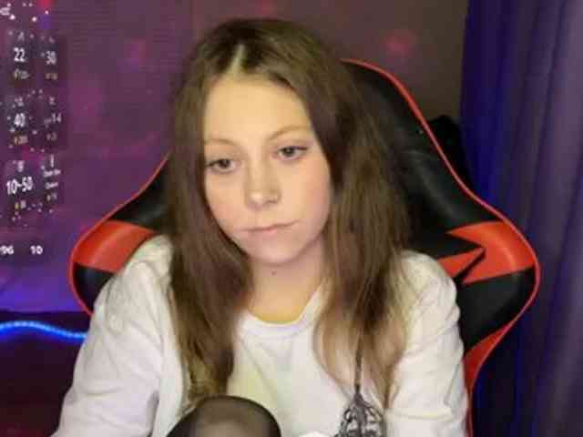 Natural-babe666 webcam