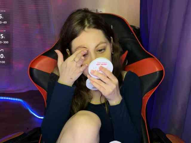 Natural-babe666 webcam