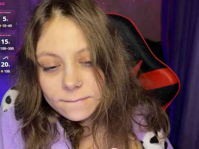 Natural-babe666 webcam