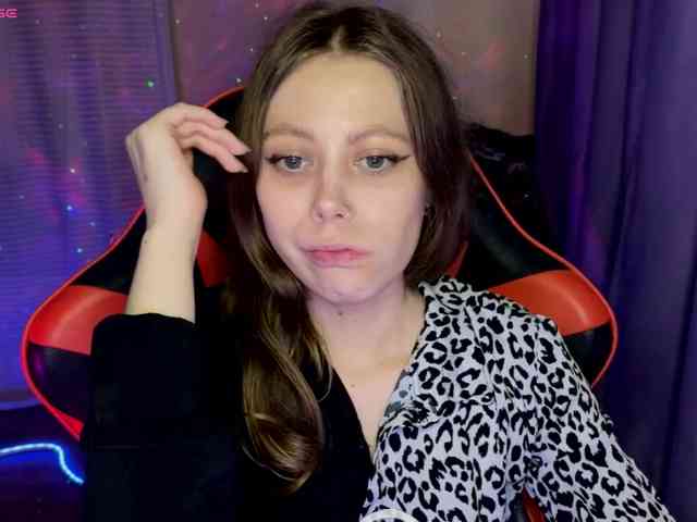 Natural-babe666 webcam