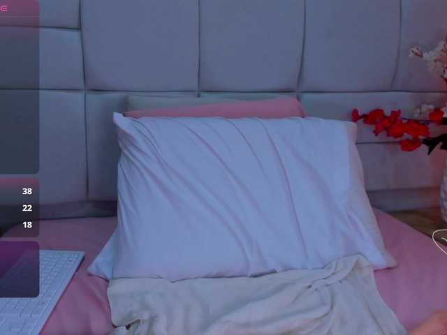 LiaaGenner live cam on BongaCams