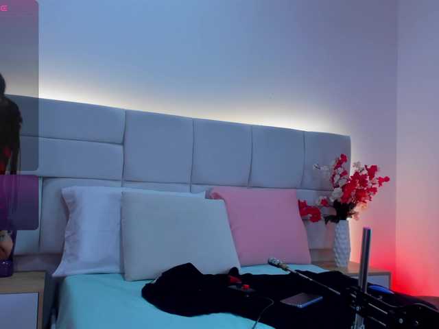 LiaaGenner live cam on BongaCams