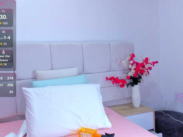 LiaaGenner live cam on BongaCams