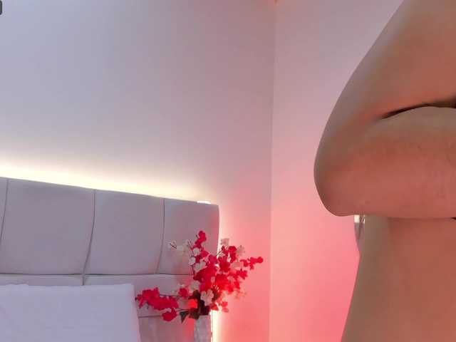 LiaaGenner live cam on BongaCams