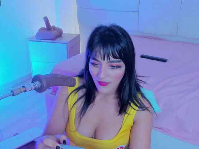 LiaaGenner Live Webcam on BongaCams