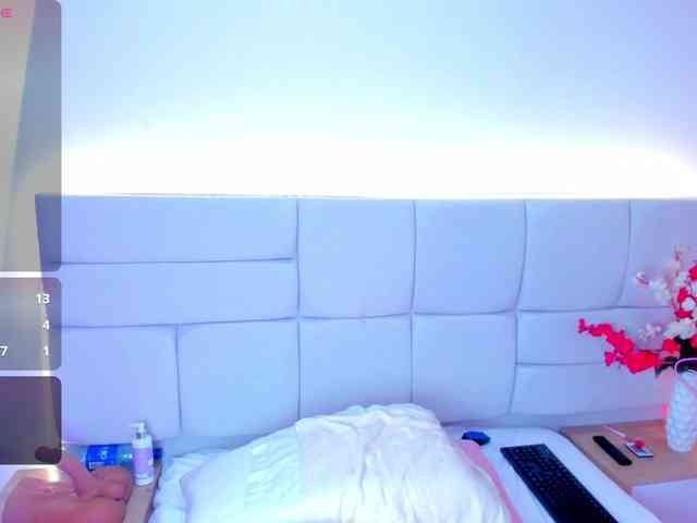 LiaaGenner webcam