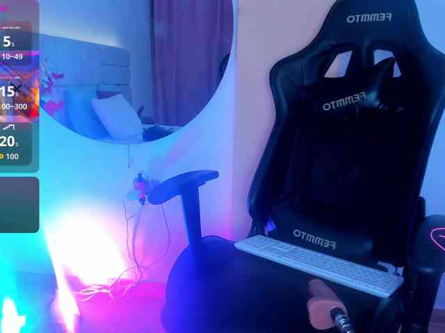 LiaaGenner webcam