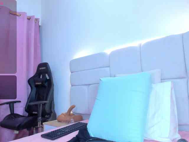 LiaaGenner webcam