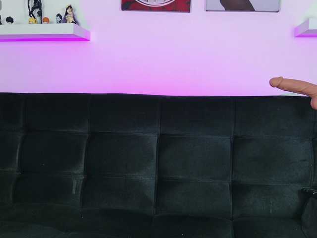 kary-bunny3 live cam on BongaCams