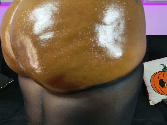 kary-bunny3 live cam on BongaCams