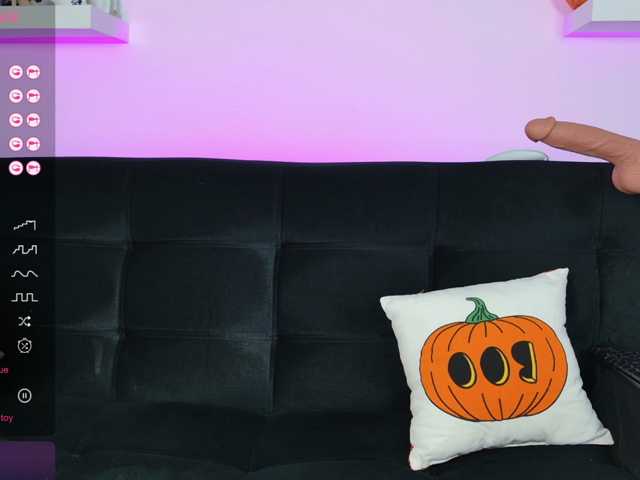 kary-bunny3 live cam on BongaCams