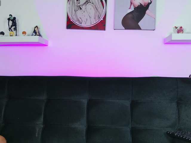 kary-bunny3 live cam on BongaCams