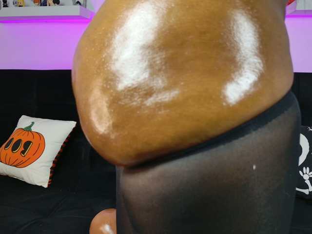 kary-bunny3 live cam on BongaCams