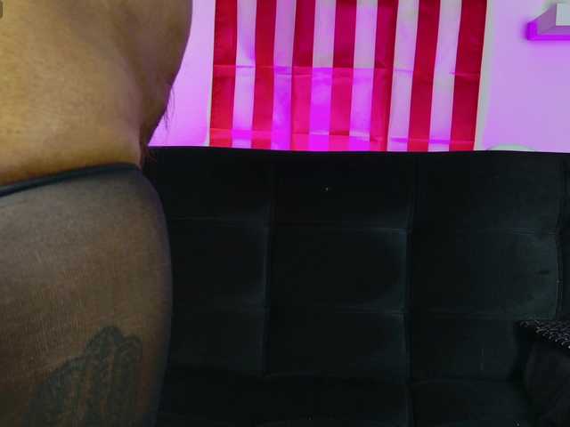 kary-bunny3 live cam on BongaCams