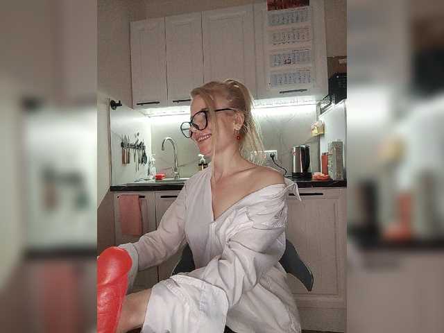 miss-1m's BongaCams show and profile