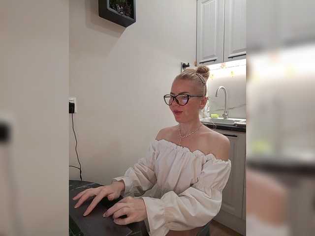 miss-1m live cam on BongaCams