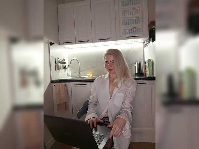miss-1m live cam on BongaCams
