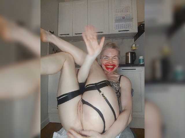  miss-1m chat room