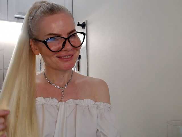 miss-1m live cam on BongaCams