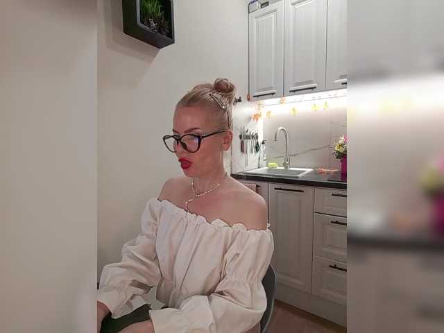 miss-1m live cam on BongaCams