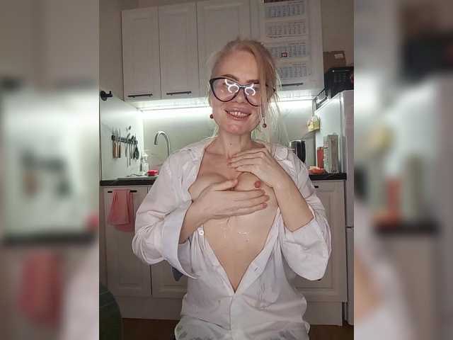 miss-1m's BongaCams show and profile