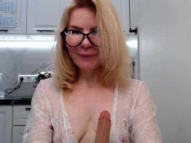 WomenS live cam preview