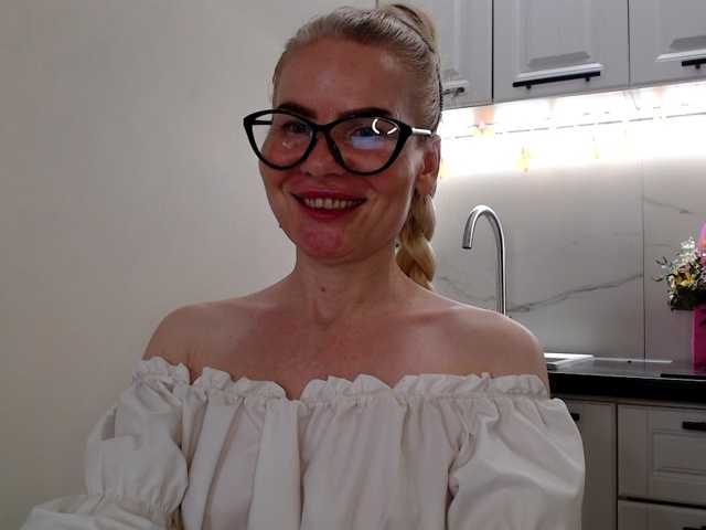 WomenS webcam