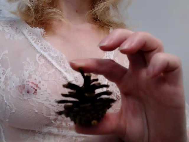 WomenS live cam preview