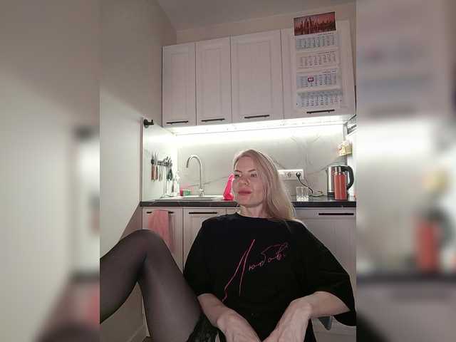  miss-1m chat room