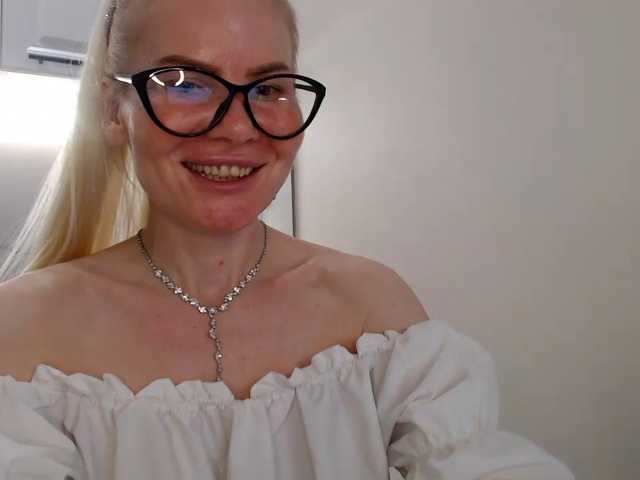 miss-1m live cam on BongaCams