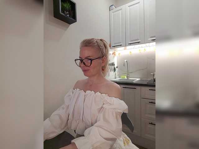 miss-1m live cam on BongaCams