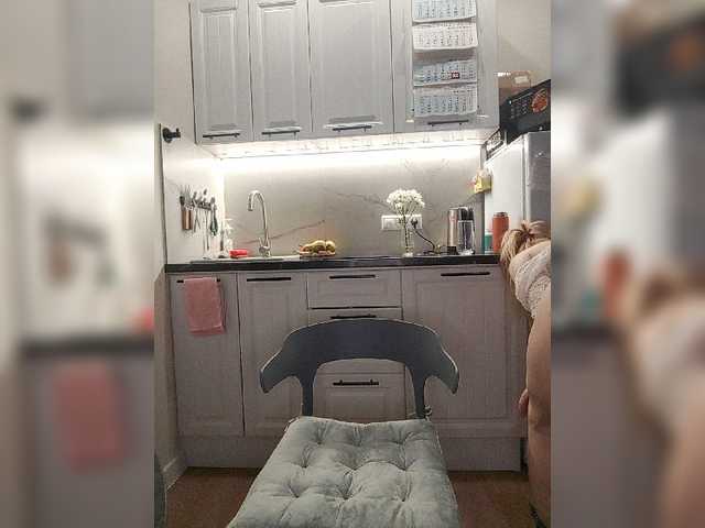 miss-1m's BongaCams show and profile